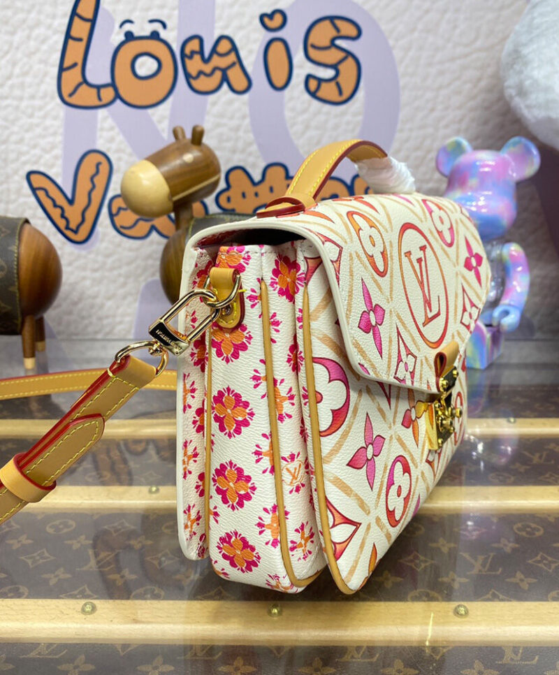 Louis Vuitton Pochette Metis M11461 Peachblow